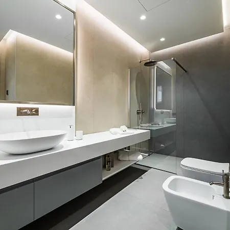 Beautiful Penthouse 4 Near Beach